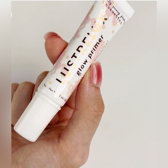 jelly pong pong Cosmetics
Lustrelux - Glow Primer - Picture 13 of 13